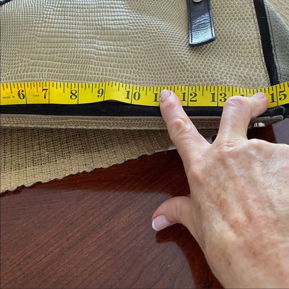 YVES Saint Laurent Large Muse Two Bag - Picture 15 of 16